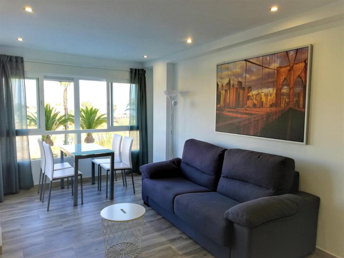 Algarrobo Beach Holidays - Alojamientos La Torre Kültér fotó