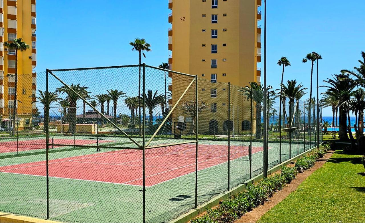 Algarrobo Beach Holidays - Alojamientos La Torre Kültér fotó